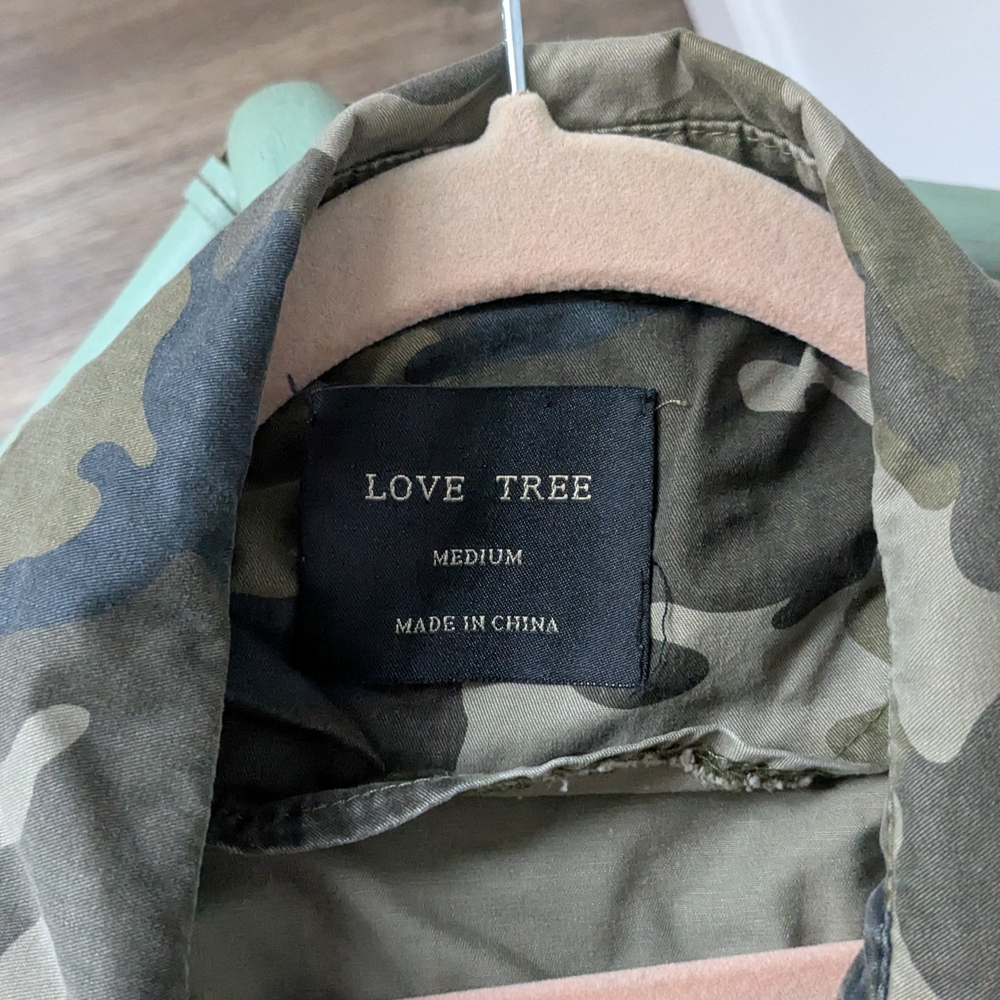 Love Tree Camouflage Jacket Size 8